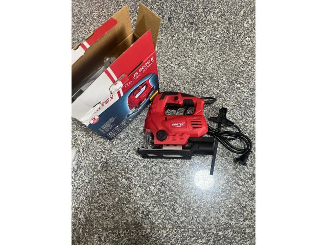 Image 1 Лобзик электрический WORTEX LX JS 8008 E в кор. 800 Вт, 500-3350 ход/мин, пропил до 80 мм, алюм.по