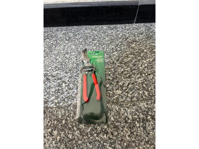 Image 1 Секатор плоскостной ВОЛАТ уцененный (0462597447)