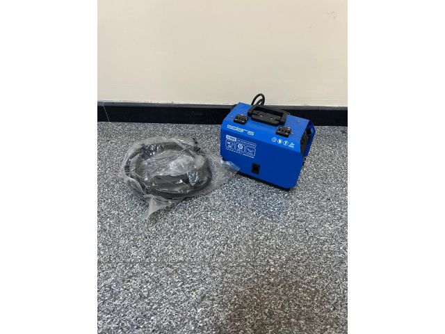 Image 2 Полуавтомат сварочный Solaris FLUX-200 уцененный (0467890752)