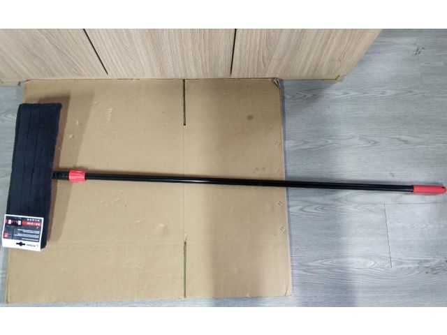 Image 1 Швабра профессиональная для пола с насадкой из микрофибры, 39,5х10 см, PERFECTO LINEA