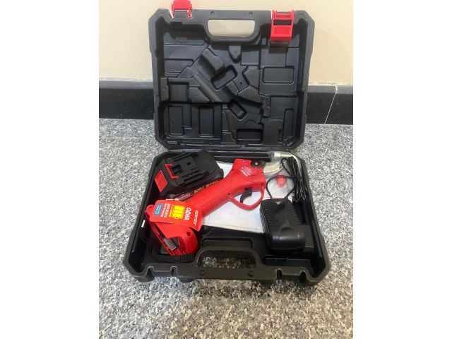 Image 2 Аккум. секатор WORTEX CBS 2535 ALL1 XLT в чем. БЕСЩЕТ., 18 В, ветки до 25 мм, 1х1.5 А*ч уцененный