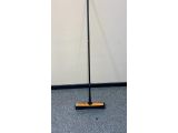 Метла большая Solid FISKARS уцененный (0126062500)
